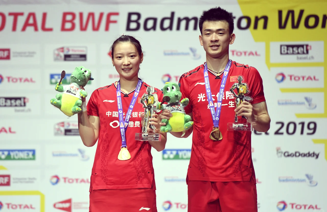 丹麦队鏖战韩国队，郑思维高光表现